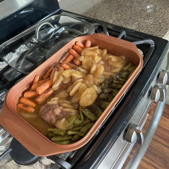 Jen 🎱 and Jen 🍑 Stirring Things Up In The Kitchen Cooking Show - Picture 9 of 16